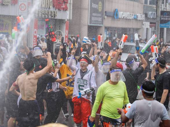 제15회 정남진 물축제 살수대첩 사진입니다.