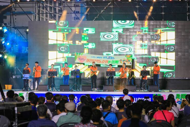 제15회 정남진 물축제장흥군 10개 읍면 주민자치시연 사진입니다.