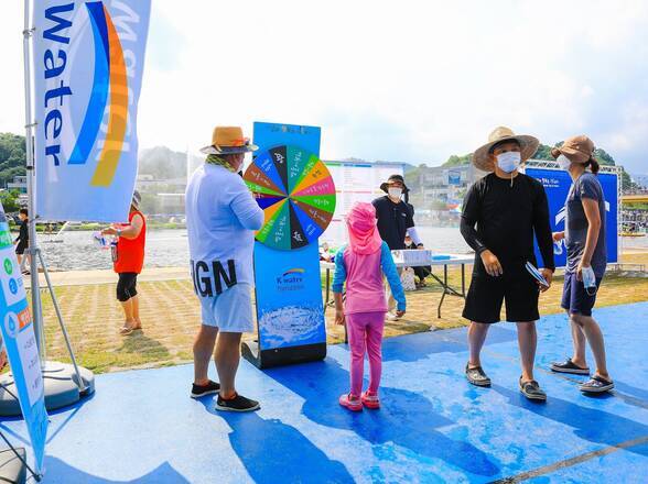 제15회 정남진 물축제  K water 이벤트 사진입니다.