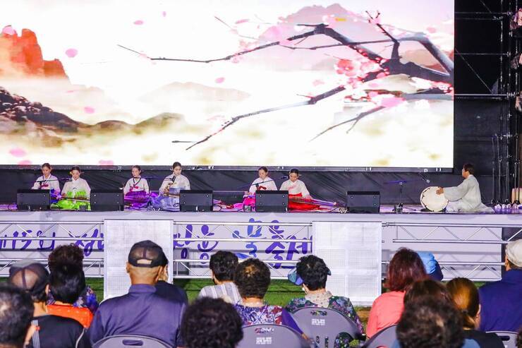 제15회 정남진 물축제 장흥 POP 콘서트 사진입니다.