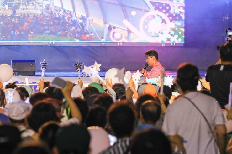 제15회 정남진 물축제 LG헬로비전 축하공연 사진입니다.