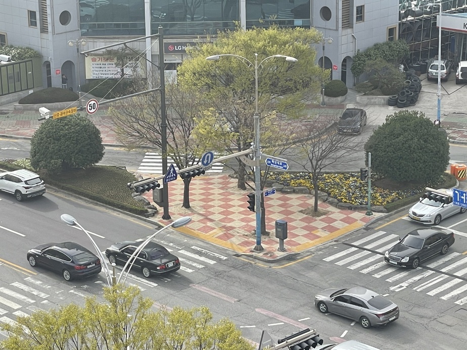 타시군 유사한 교차로 교통광장 조성 전경